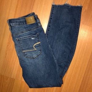 American Eagle super high rise distressed jeans 4